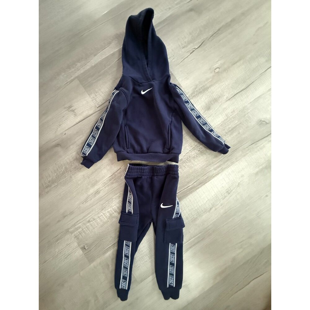 Nike 3-4 years navy hoodie and sweat pant set